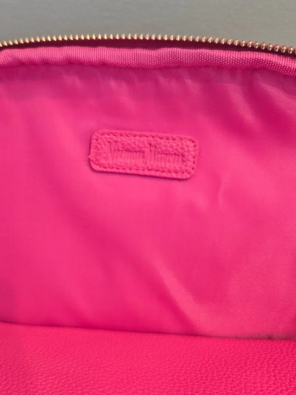 NWOT Neiman Marcus Organized Cosmetic Bag